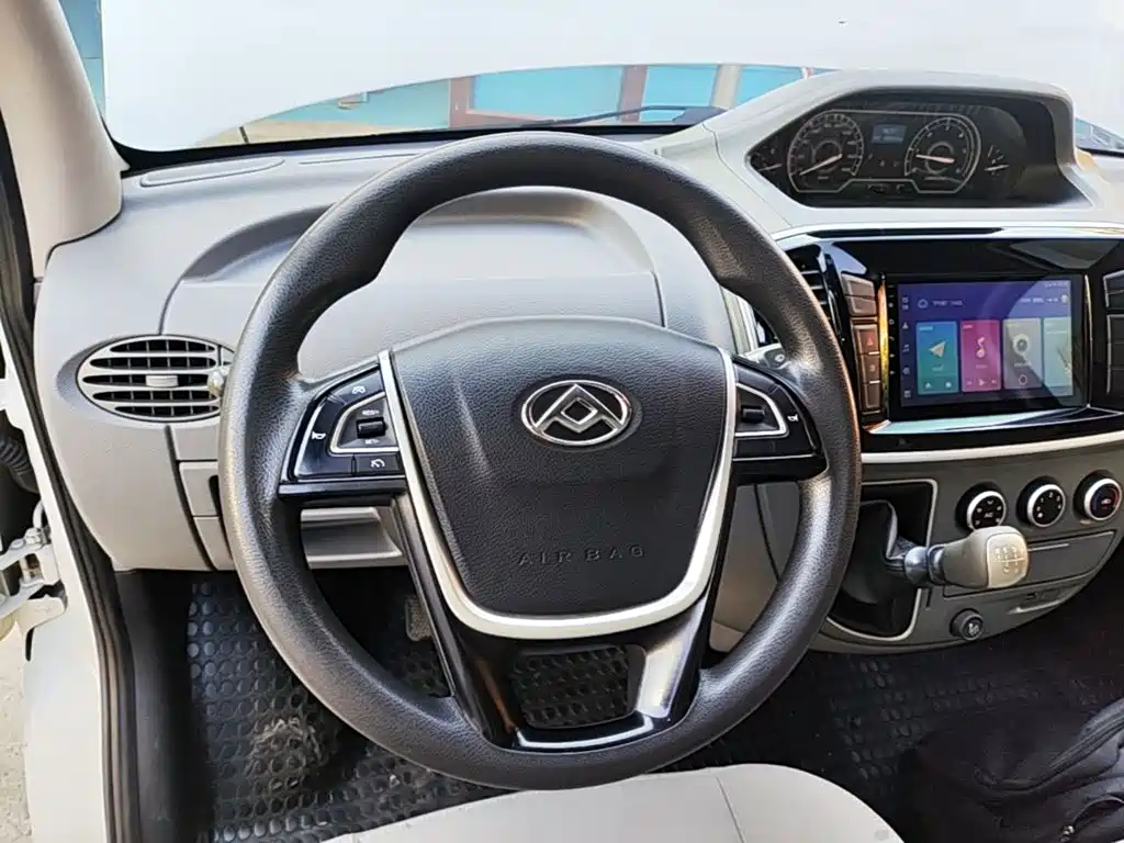 MAXUS V80 — миниатюра 11