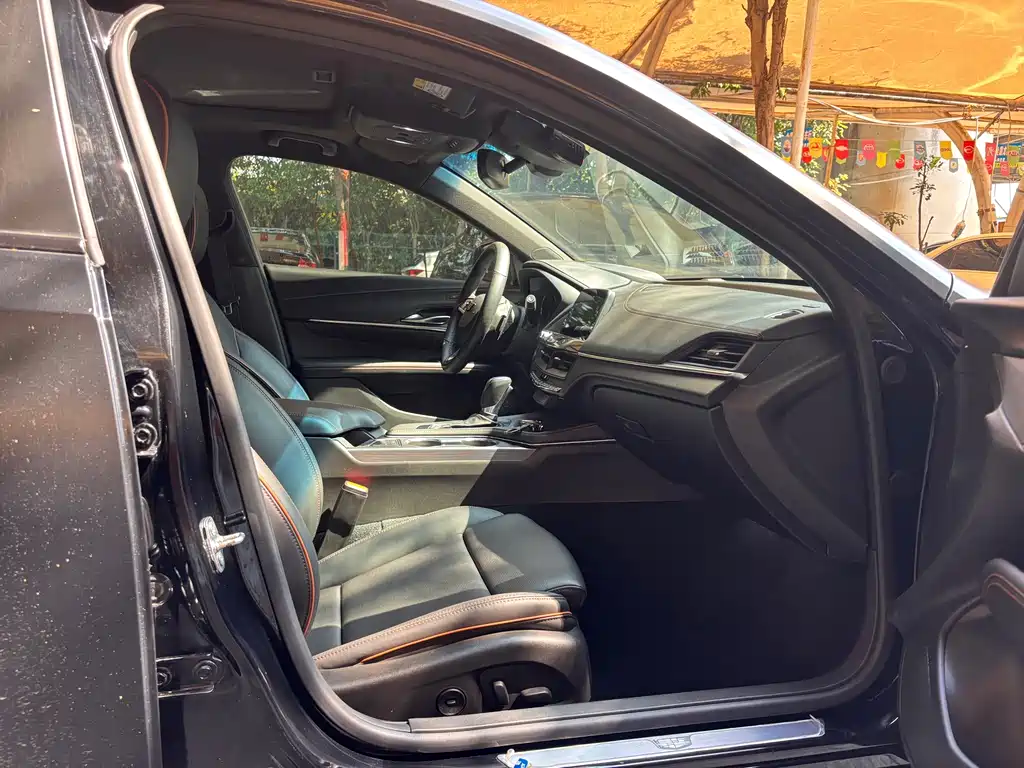 Cadillac CT4 — миниатюра 8