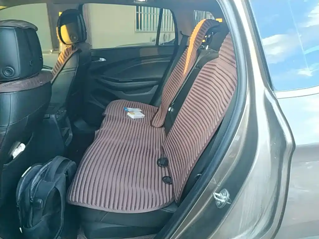Buick Envision Plus — миниатюра 17