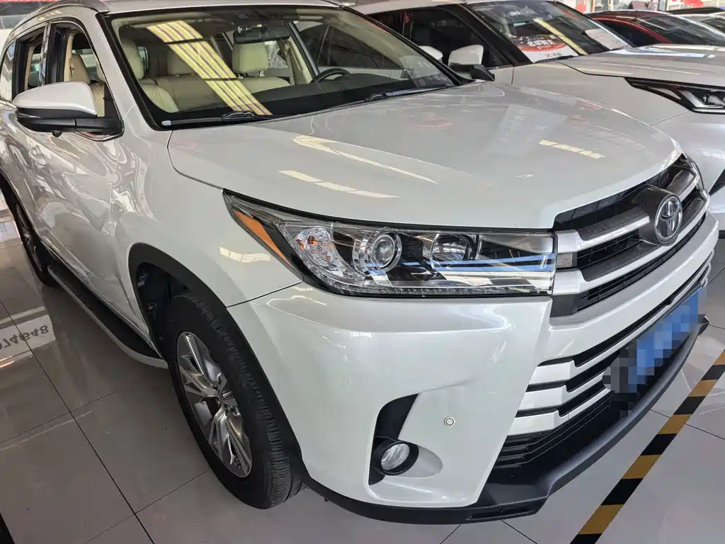 Toyota Highlander — миниатюра 3