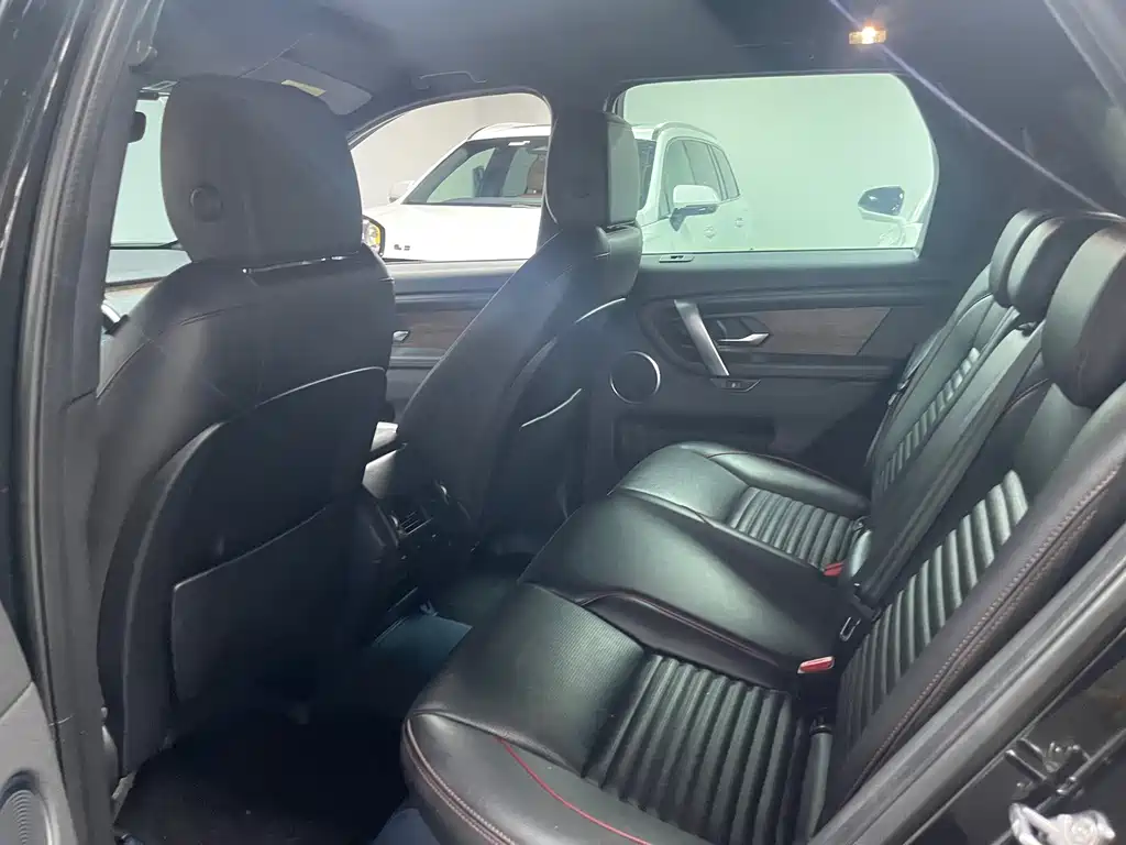 Land Rover Discovery Sport — миниатюра 5