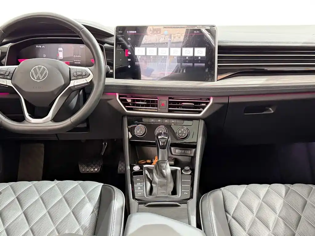 Volkswagen Sagitar — миниатюра 23