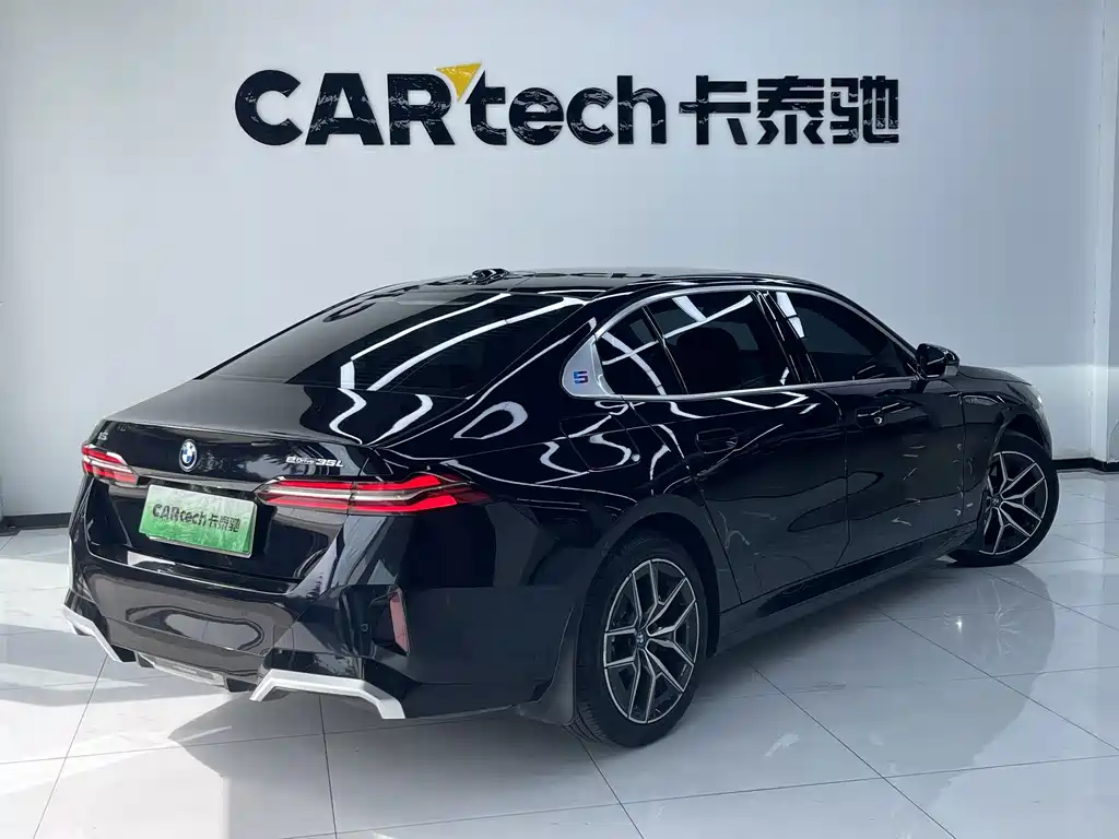 BMW i5 — миниатюра 4
