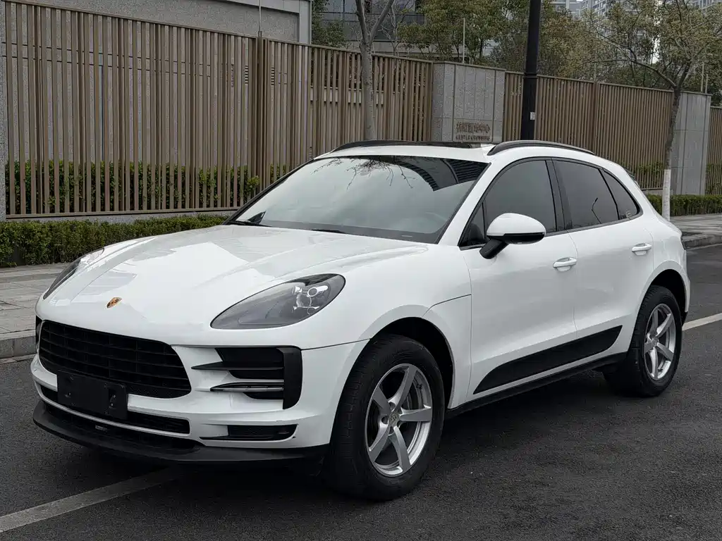 Porsche Macan 2021