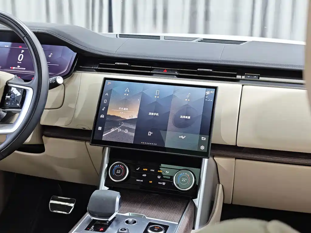 Land Rover Range Rover — миниатюра 10