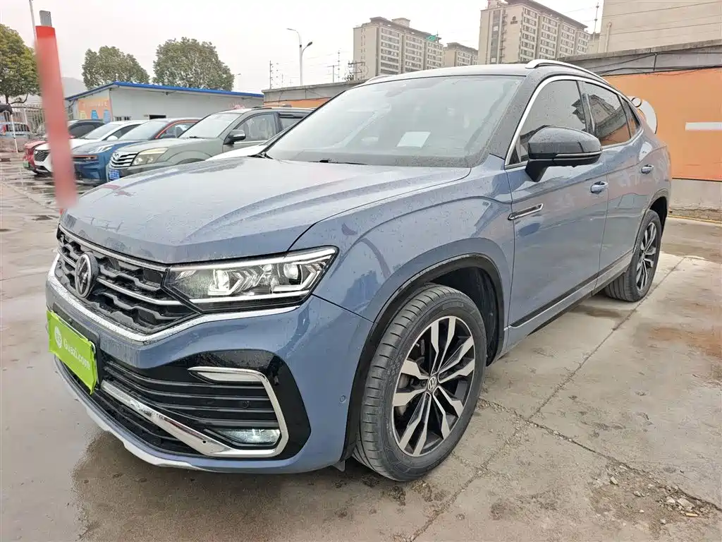 Volkswagen X 2020