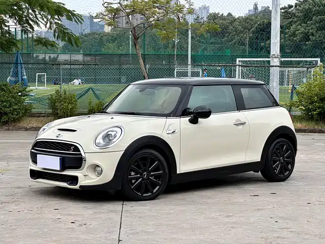 MINI  2018