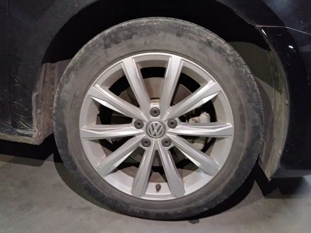 Volkswagen Passat — миниатюра 8