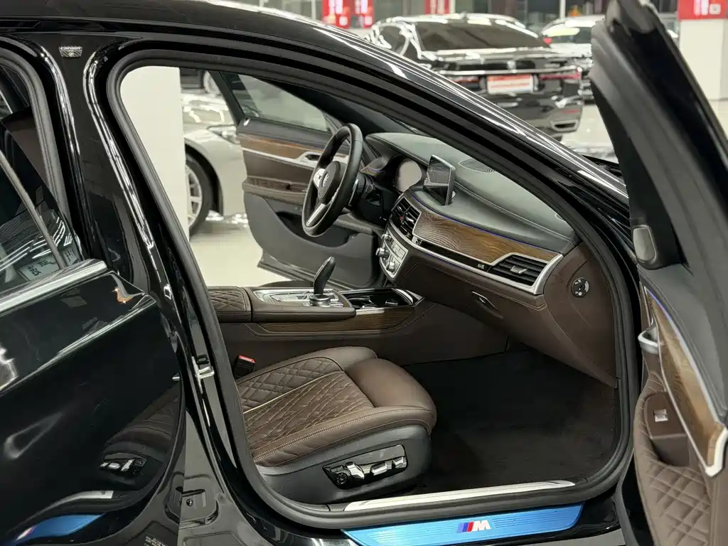 BMW 7 Series 7 2021 740Li Lead M Sport