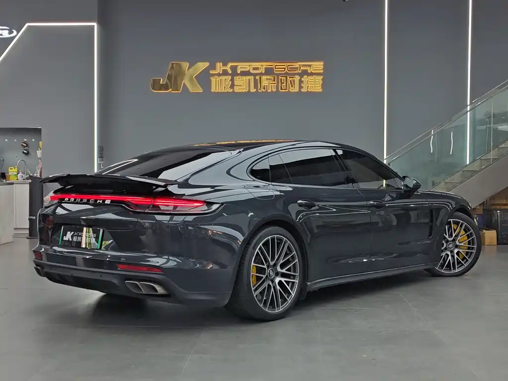Porsche Panamera Hybrid — миниатюра 10