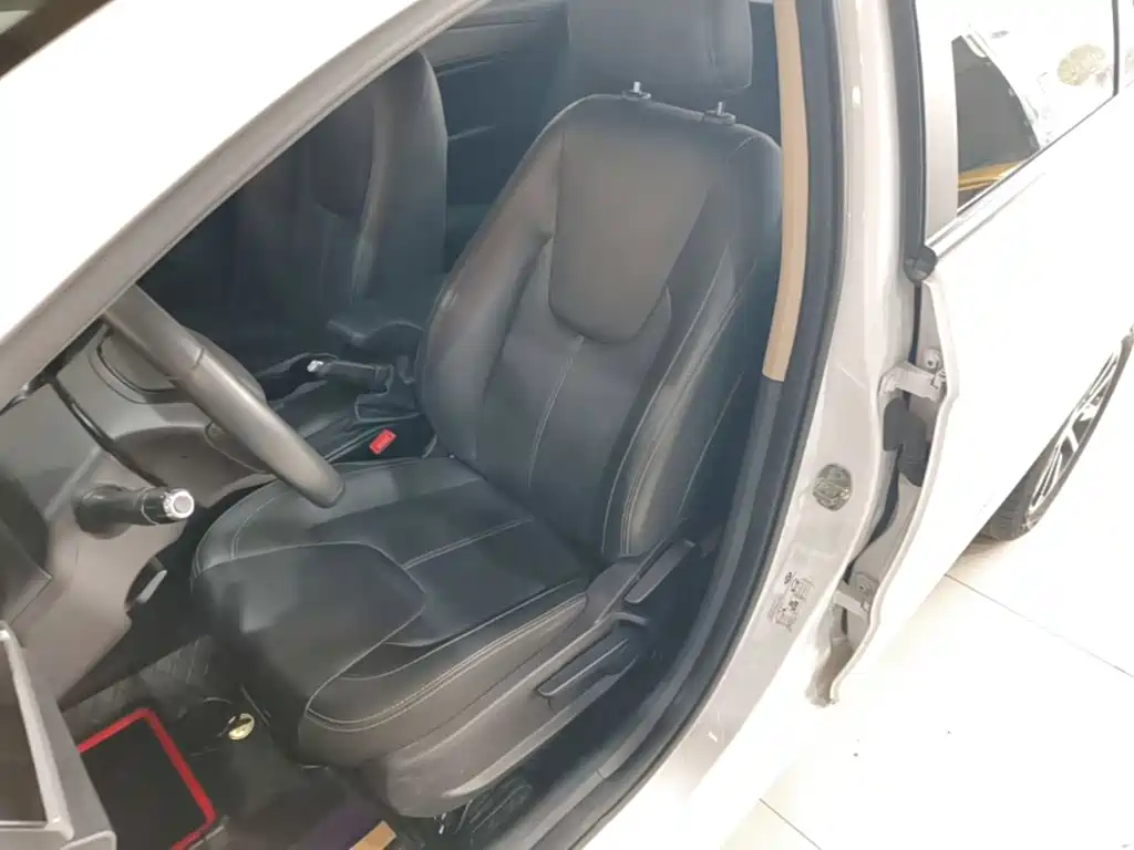 Chery Arrizo 5 — миниатюра 15