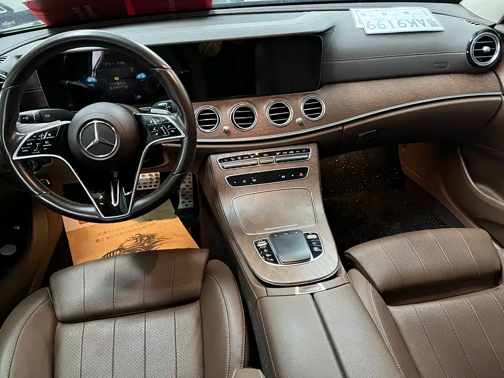 MERCEDES-BENZ E CLASS