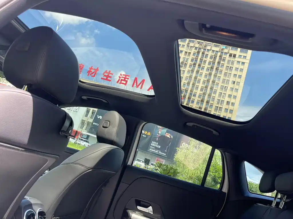 Mercedes-Benz GLA — миниатюра 6