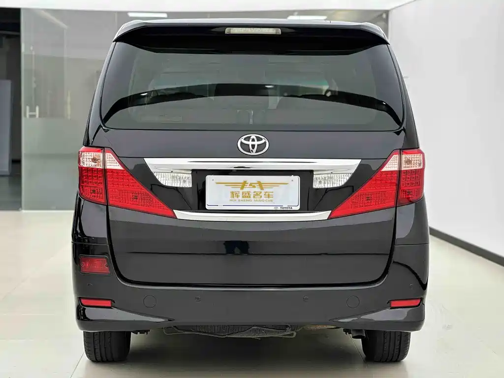 Toyota Alphard 2011 3.5L Luxury
