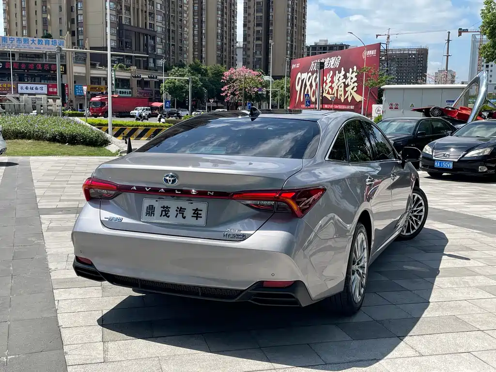 Toyota Avalon — миниатюра 7