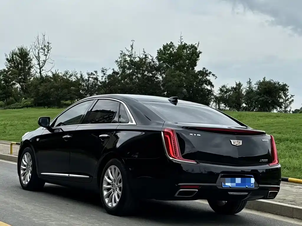 Cadillac XTS — миниатюра 5