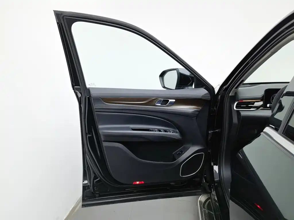 Ford Equator — миниатюра 8