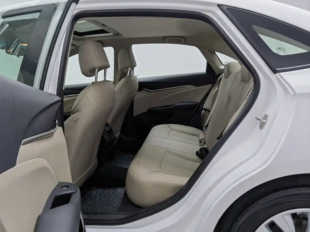 Buick Excelle — миниатюра 15