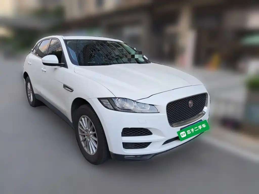 Jaguar F-PACE — миниатюра 3