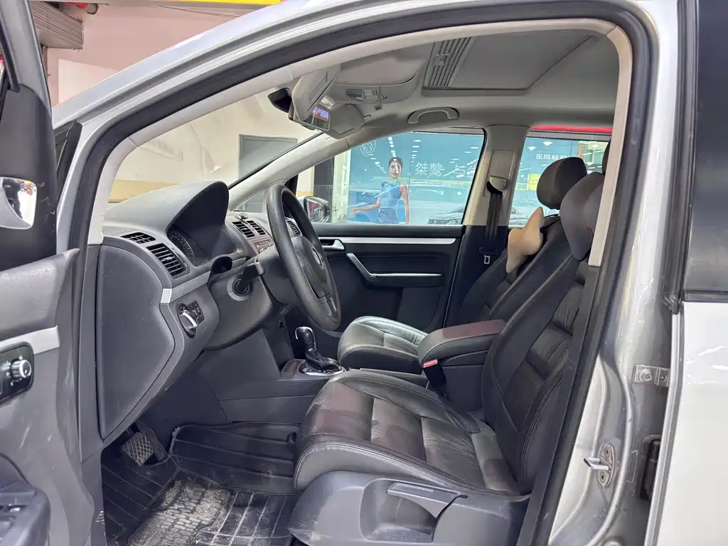 Volkswagen Touran — миниатюра 7