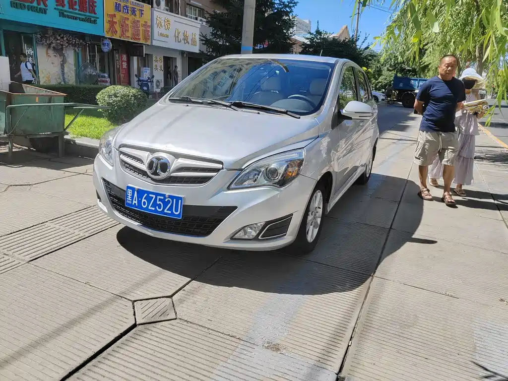 BAIC E-Series — миниатюра 2