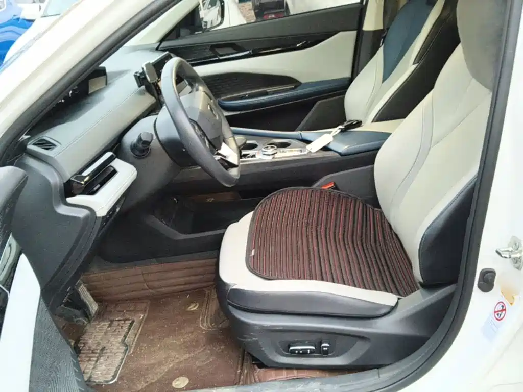 Changan UNI-V iDD — миниатюра 15