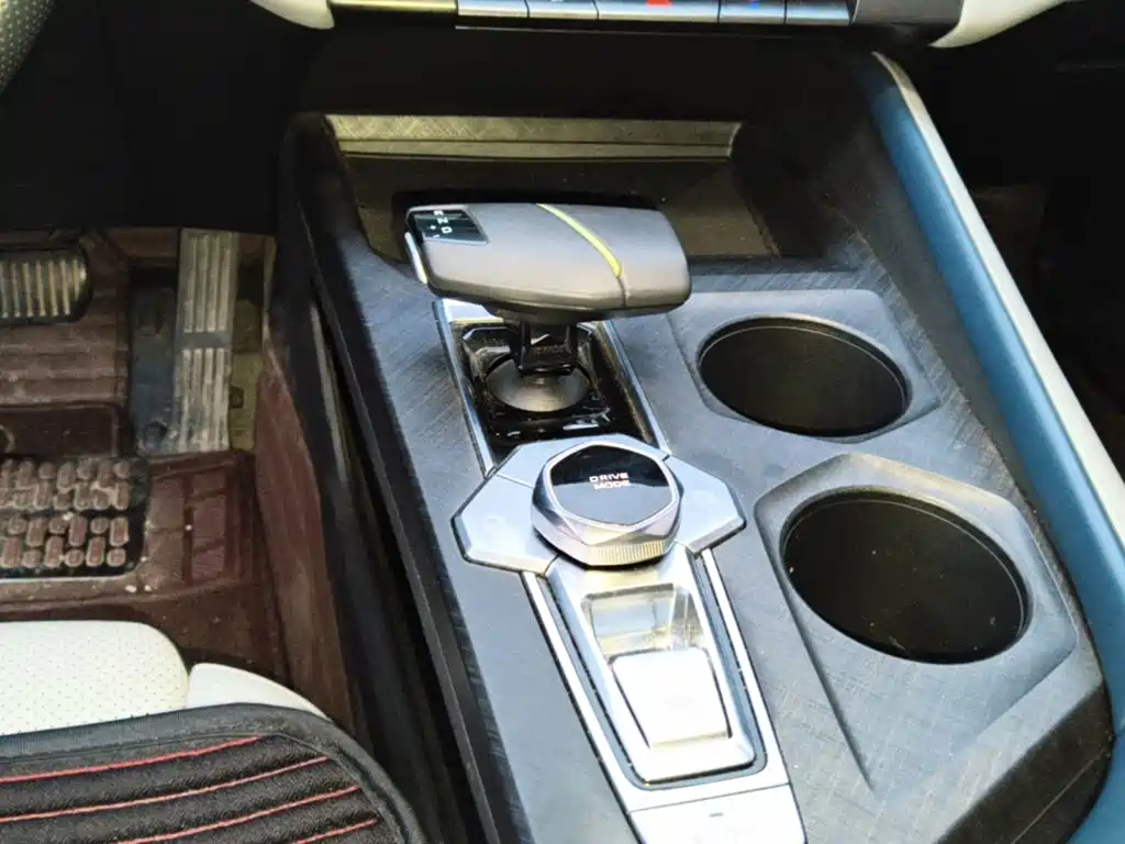 Changan UNI-V iDD — миниатюра 14