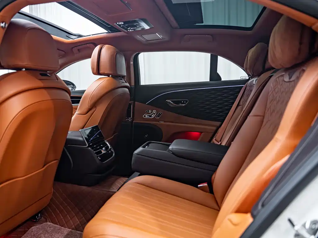 Bentley Flying Spur — миниатюра 14