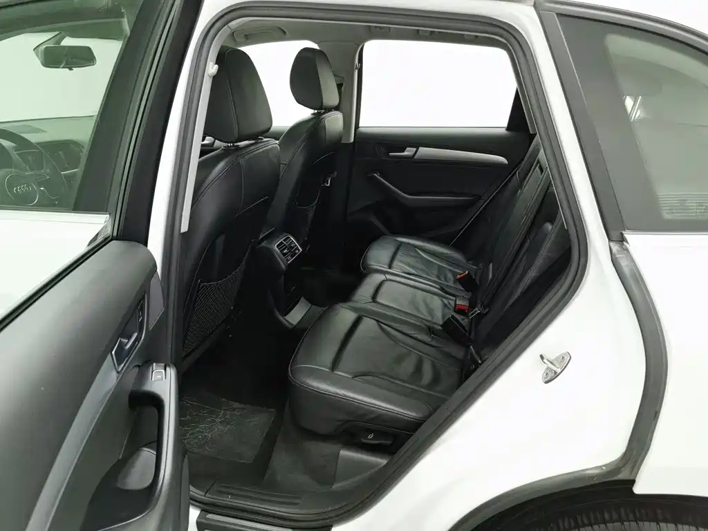 Audi Q5 — миниатюра 15