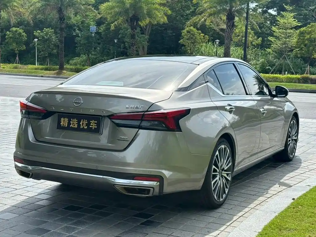 Nissan Teana — миниатюра 8