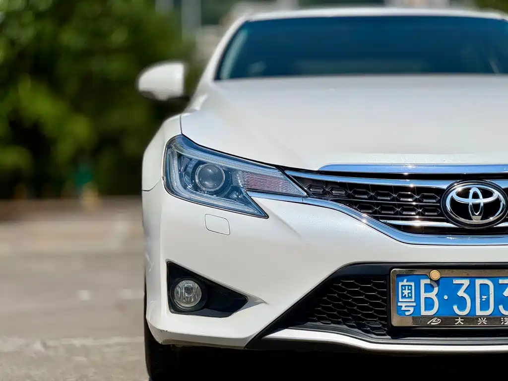 Toyota Reiz — миниатюра 16