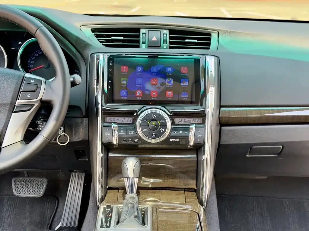 Toyota Reiz — миниатюра 14