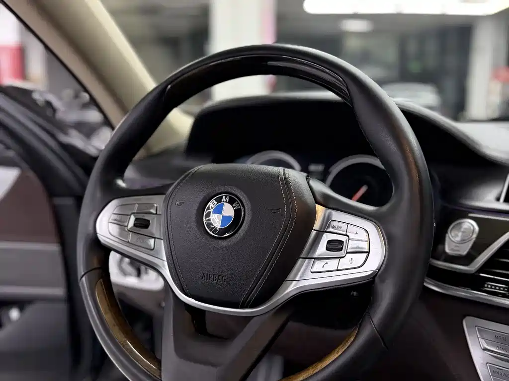 BMW 7 Series — фотографии объявления, Фото 11