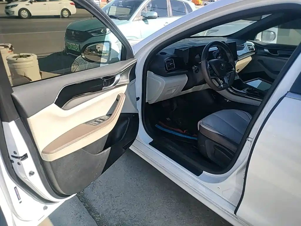 BYD Qin PLUS — миниатюра 16