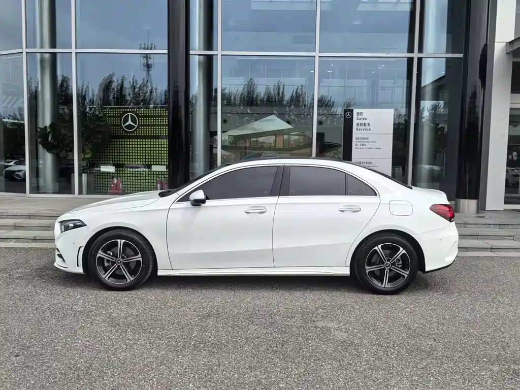 Mercedes-Benz A-Class — миниатюра 2