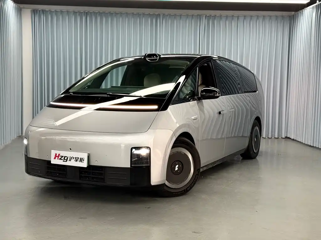 Li Auto MEGA