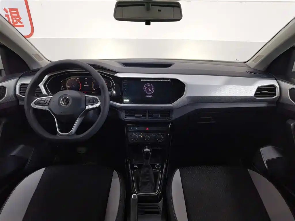 Volkswagen Tacqua 2021 1.5L AT Smart Connect