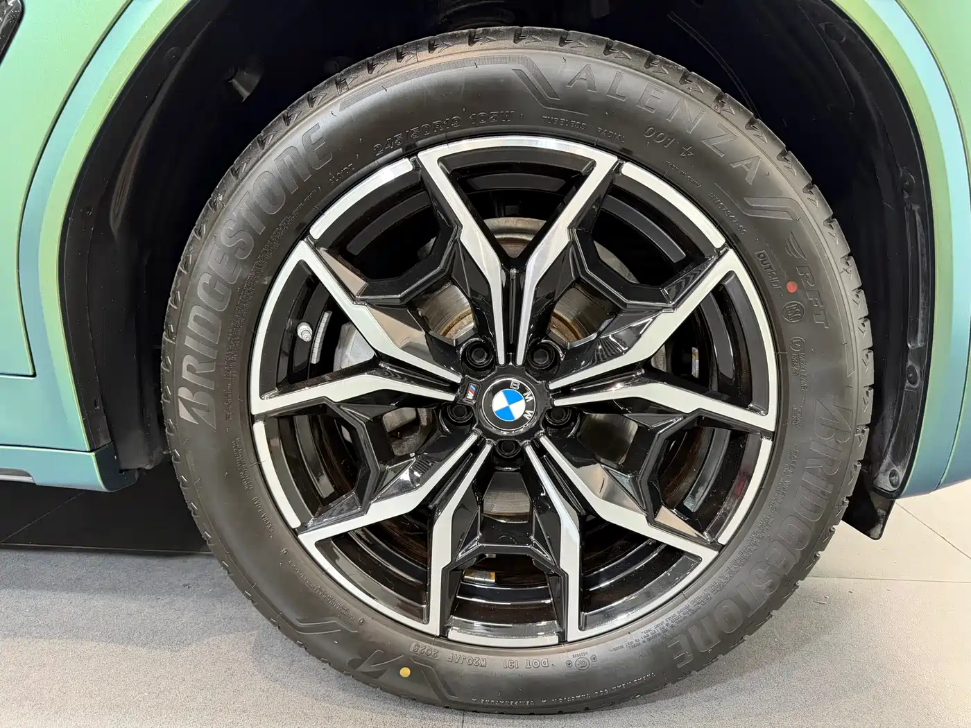 BMW X4 id 4653849 из Китая 18