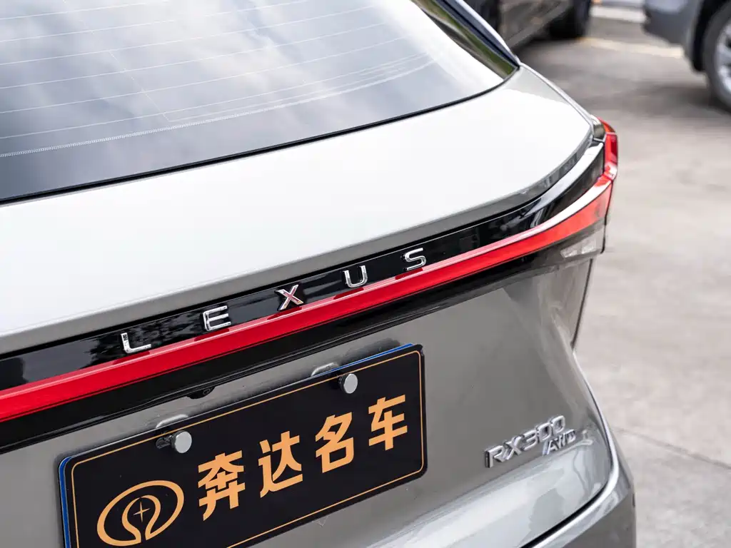Lexus RX — миниатюра 7