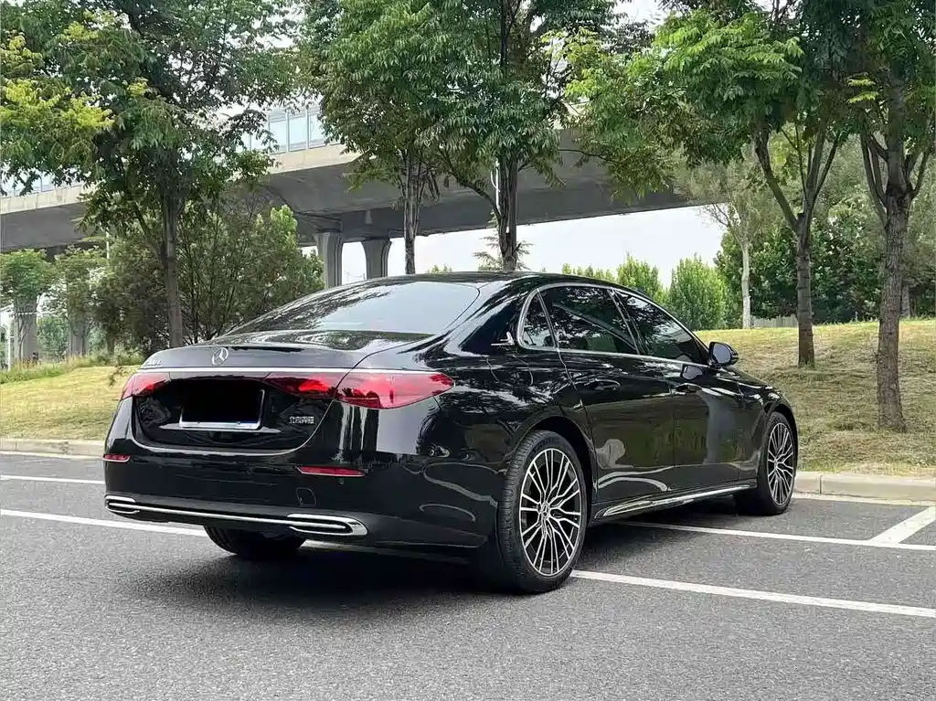 Mercedes-Benz E-Class E 2025 E 300 L Luxury