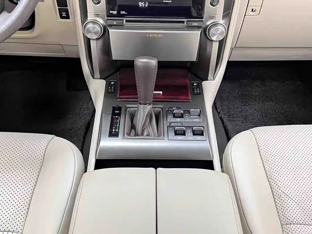 Lexus GX — миниатюра 17