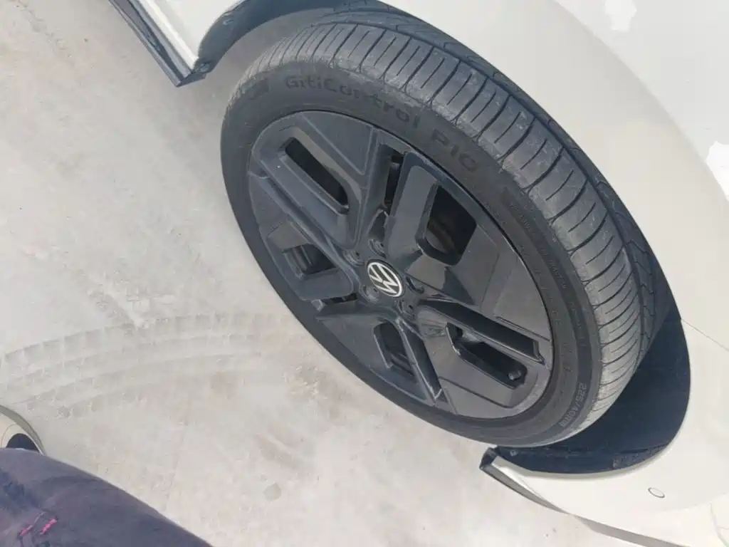 Volkswagen Golf — миниатюра 12