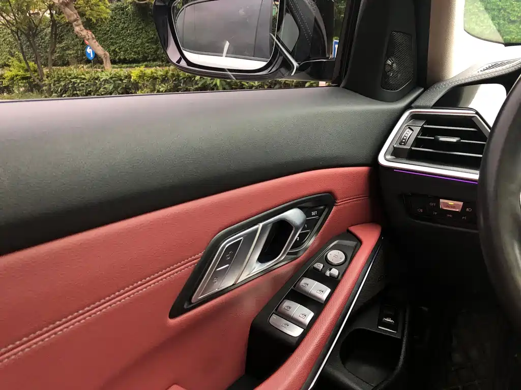 BMW 3 Series — миниатюра 10