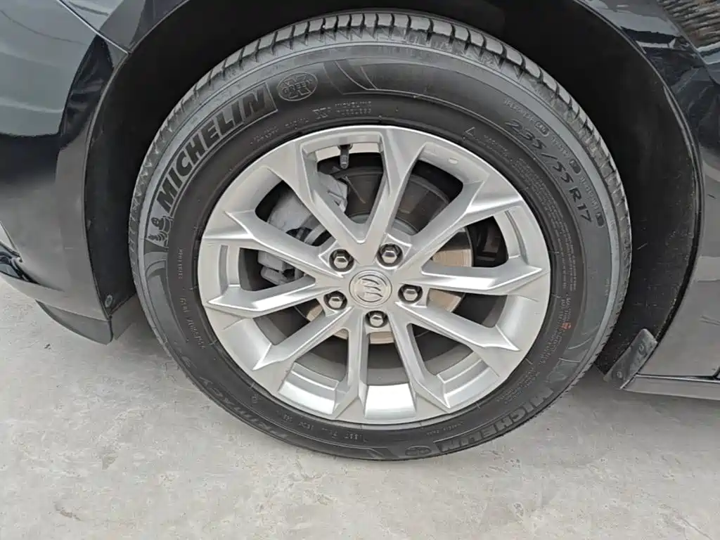 Buick LaCrosse — миниатюра 23