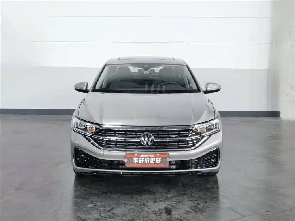 Volkswagen Sagitar 2023 300TSI DSG