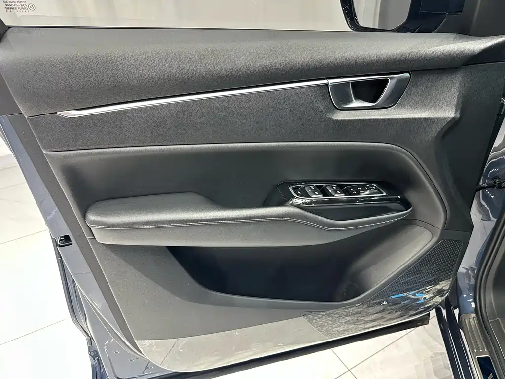 Wuling Victory — миниатюра 7