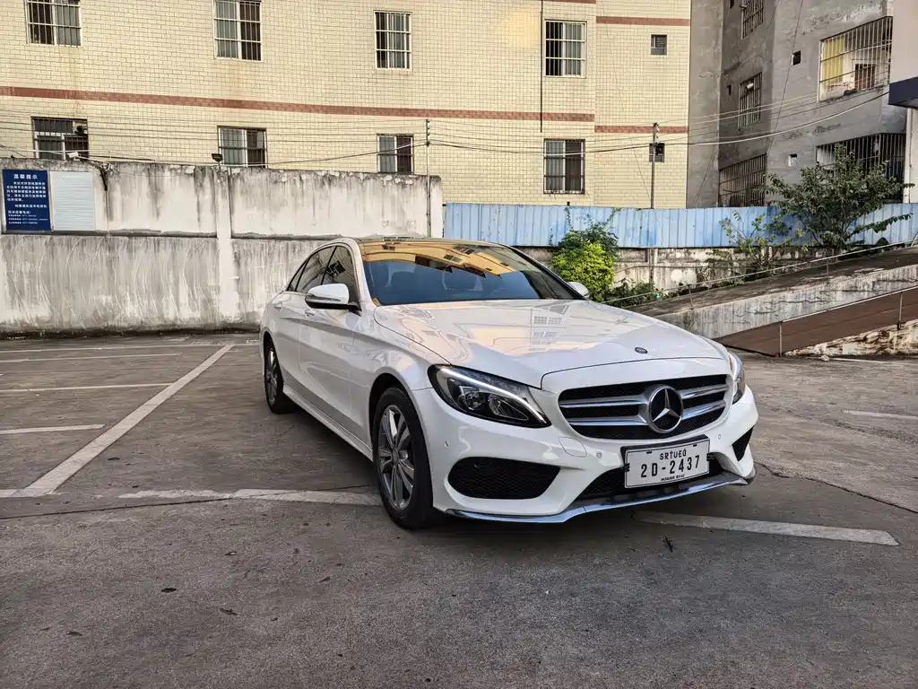 Mercedes-Benz C-Class — миниатюра 2
