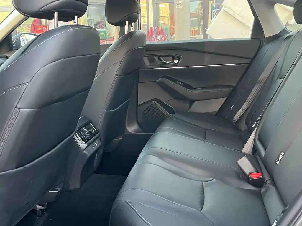 Honda Accord — миниатюра 6
