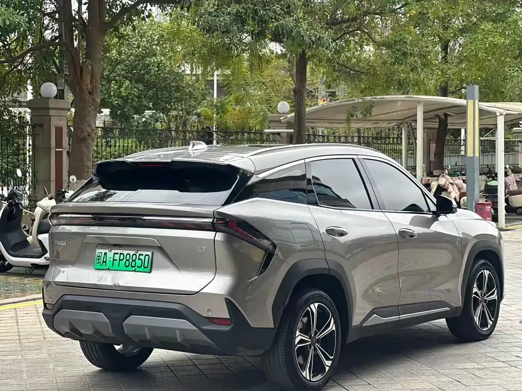 GEELY GALAXY GALAXY L7