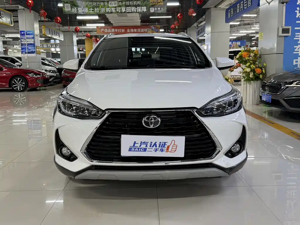 Toyota Yaris L — миниатюра 2